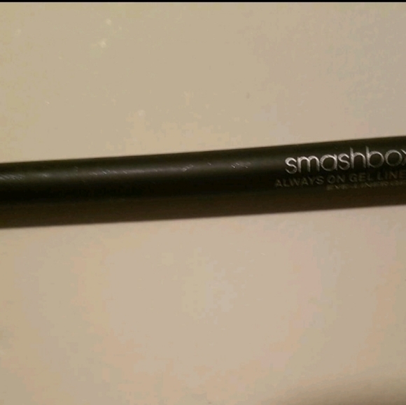 Urban Decay Liner - Picture 2 of 2